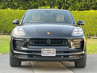 2025 Porsche Macan Base