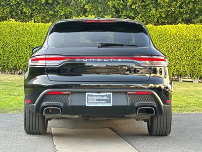 2025 Porsche Macan Base