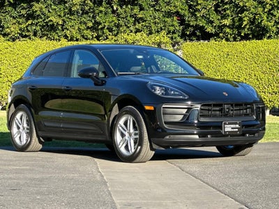 2025 Porsche Macan Base