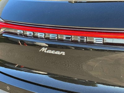 2025 Porsche Macan Base