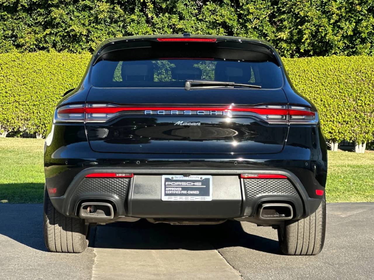 2025 Porsche Macan Base