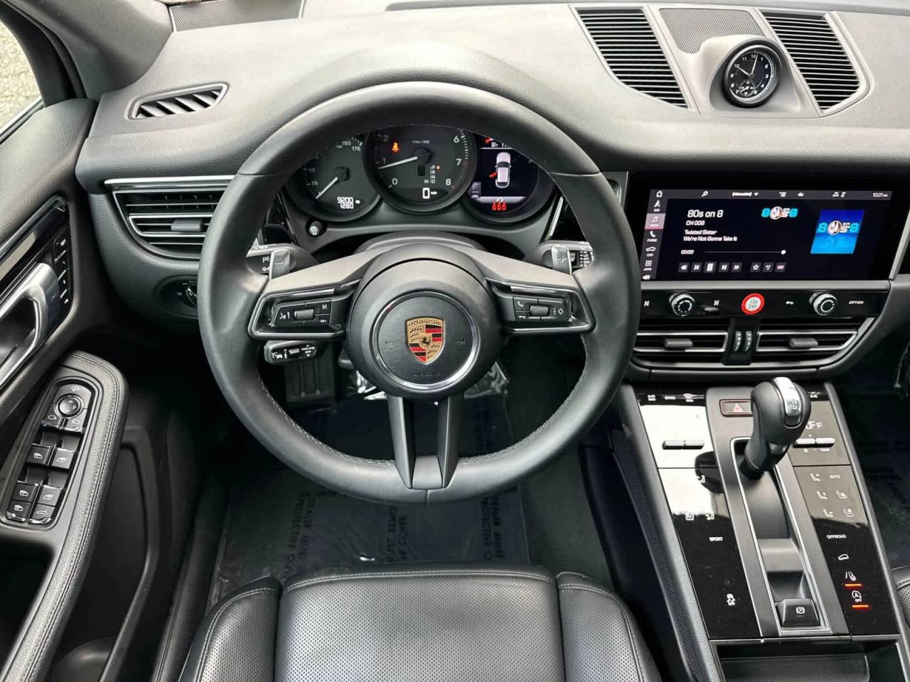 2025 Porsche Macan AWD