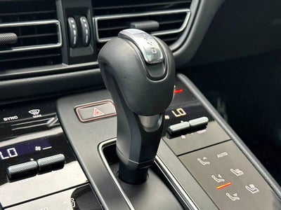 2025 Porsche Macan AWD