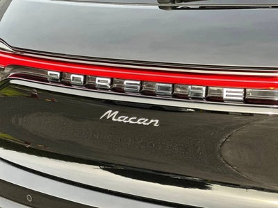 2025 Porsche Macan AWD