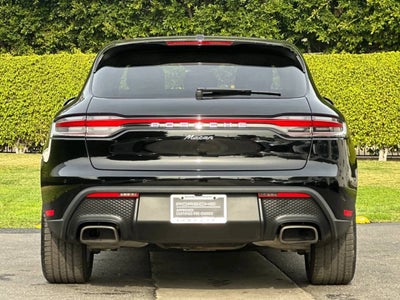 2025 Porsche Macan AWD
