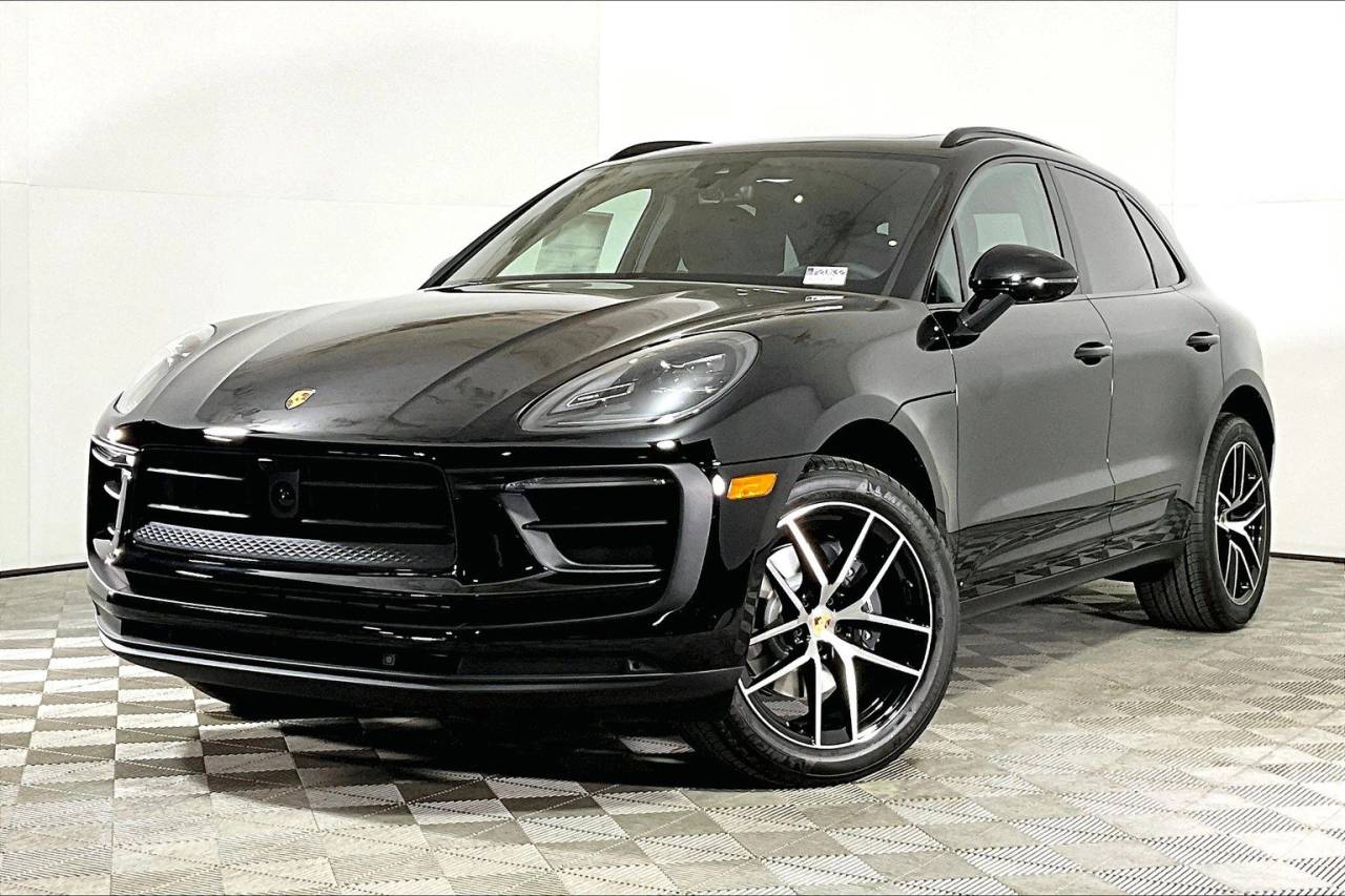 2025 Porsche Macan AWD