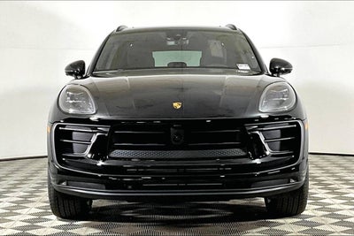 2025 Porsche Macan AWD