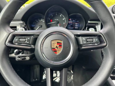 2025 Porsche Macan Base