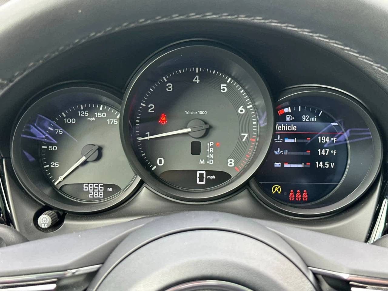 2025 Porsche Macan Base