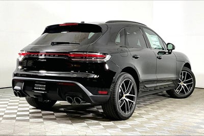 2025 Porsche Macan AWD