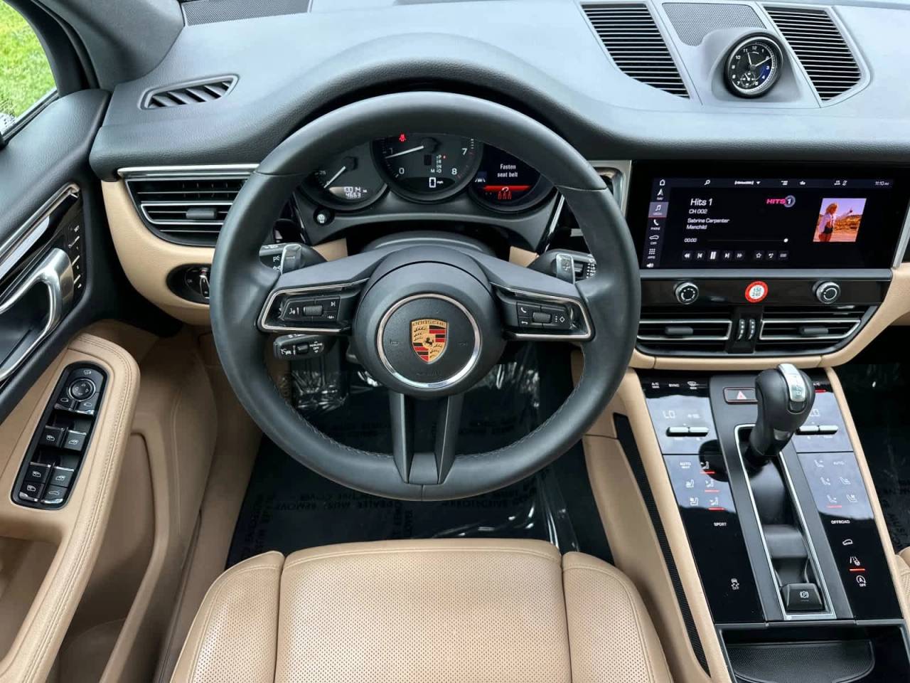 2025 Porsche Macan AWD