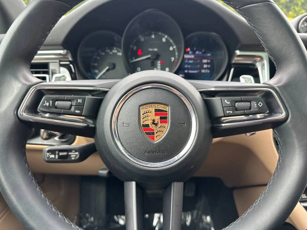 2025 Porsche Macan AWD