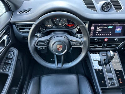 2025 Porsche Macan AWD