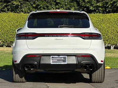 2025 Porsche Macan AWD