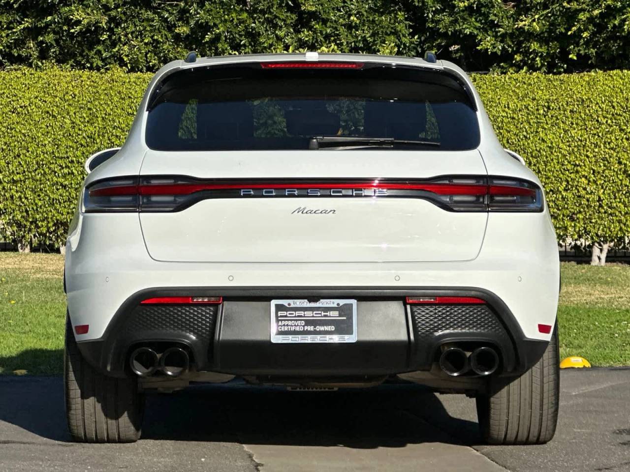 2025 Porsche Macan AWD