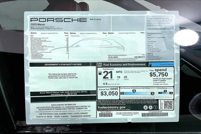 2025 Porsche Macan Base