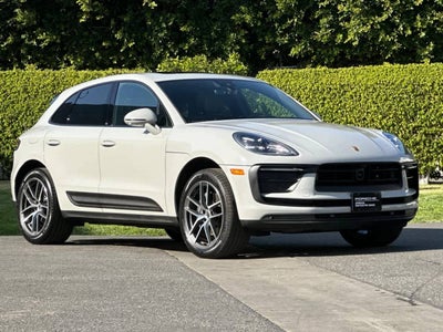2025 Porsche Macan AWD