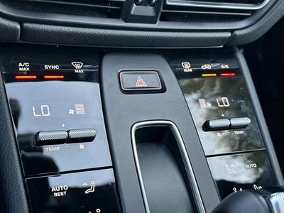 2025 Porsche Macan AWD