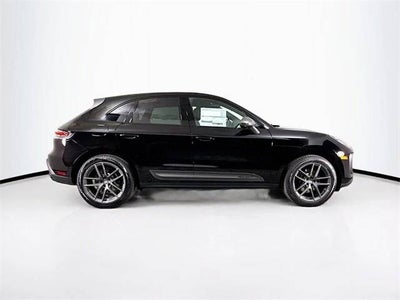 2025 Porsche Macan T