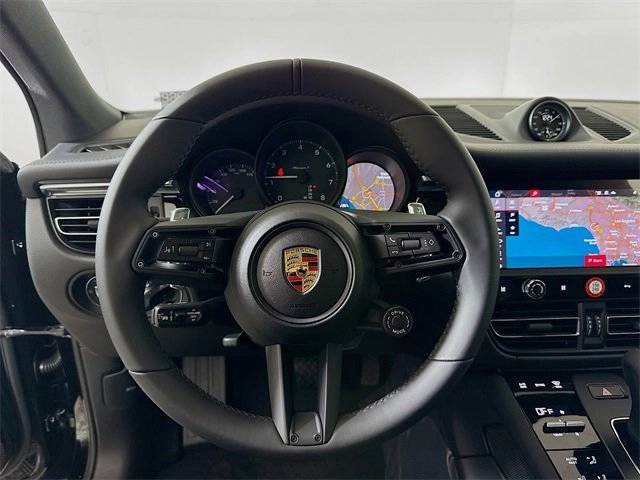 2025 Porsche Macan T