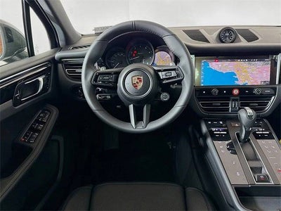 2025 Porsche Macan T