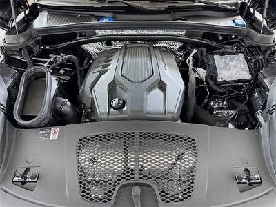 2025 Porsche Macan T