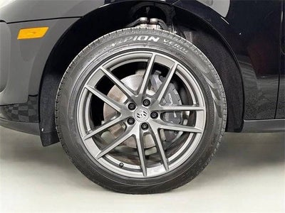 2025 Porsche Macan T