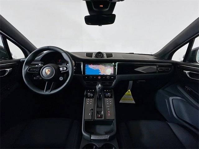 2025 Porsche Macan T