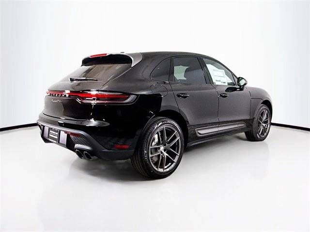 2025 Porsche Macan T