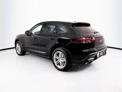 2025 Porsche Macan Base