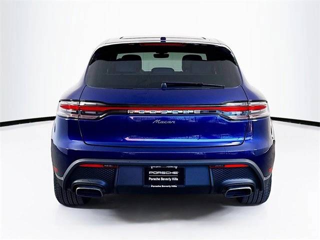 2025 Porsche Macan Base