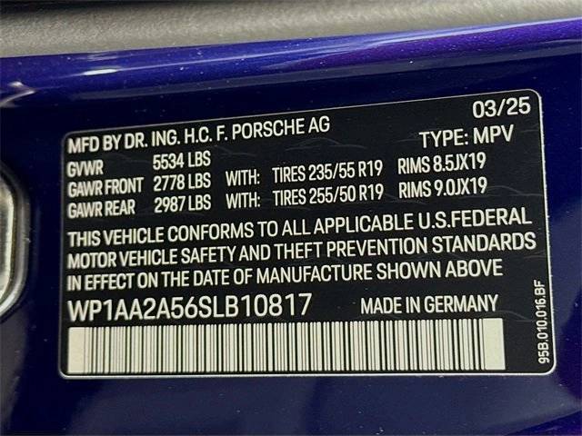 2025 Porsche Macan Base