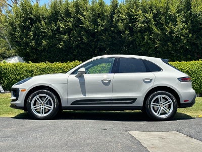 2025 Porsche Macan Base