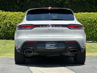 2025 Porsche Macan Base