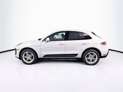 2025 Porsche Macan Base