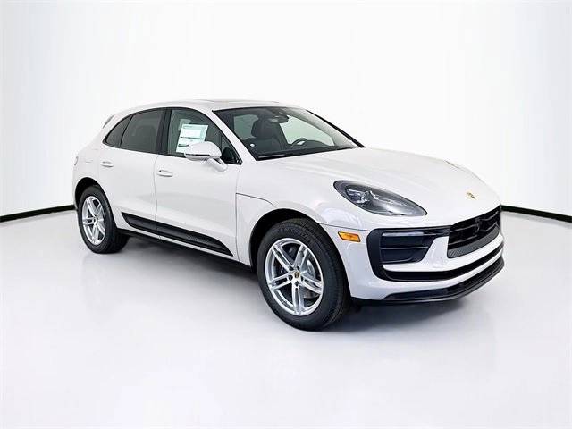 2025 Porsche Macan Base