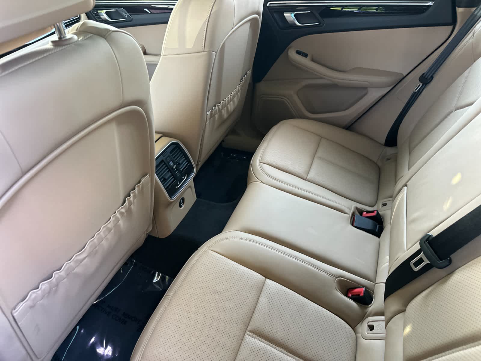 2025 Porsche Macan Macan