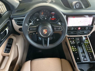 2025 Porsche Macan Macan
