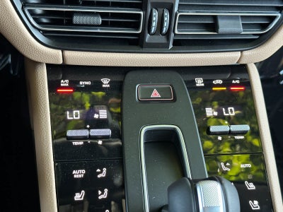 2025 Porsche Macan Macan