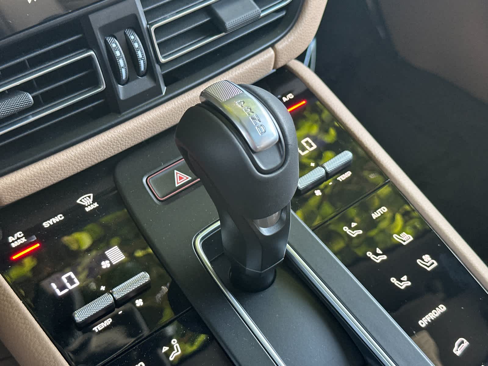 2025 Porsche Macan Macan