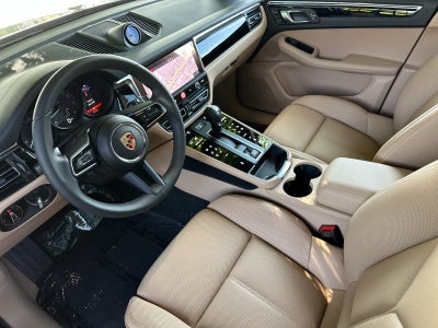 2025 Porsche Macan Macan