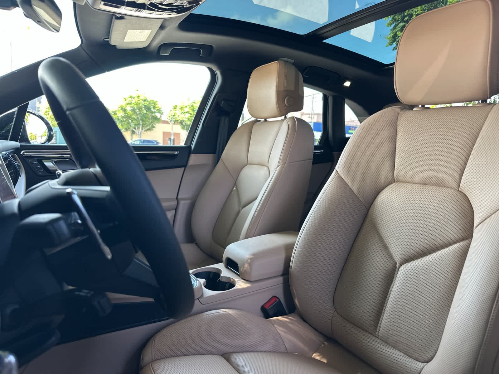 2025 Porsche Macan Macan