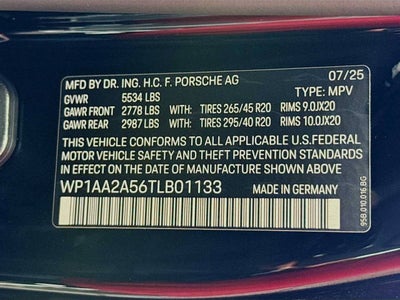 2026 Porsche Macan Base