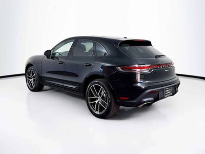 2026 Porsche Macan Base