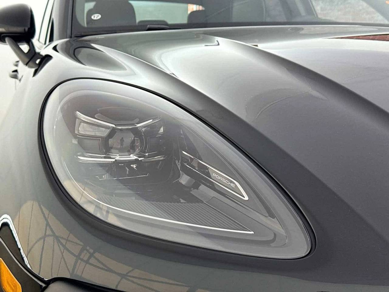 2026 Porsche Macan Macan
