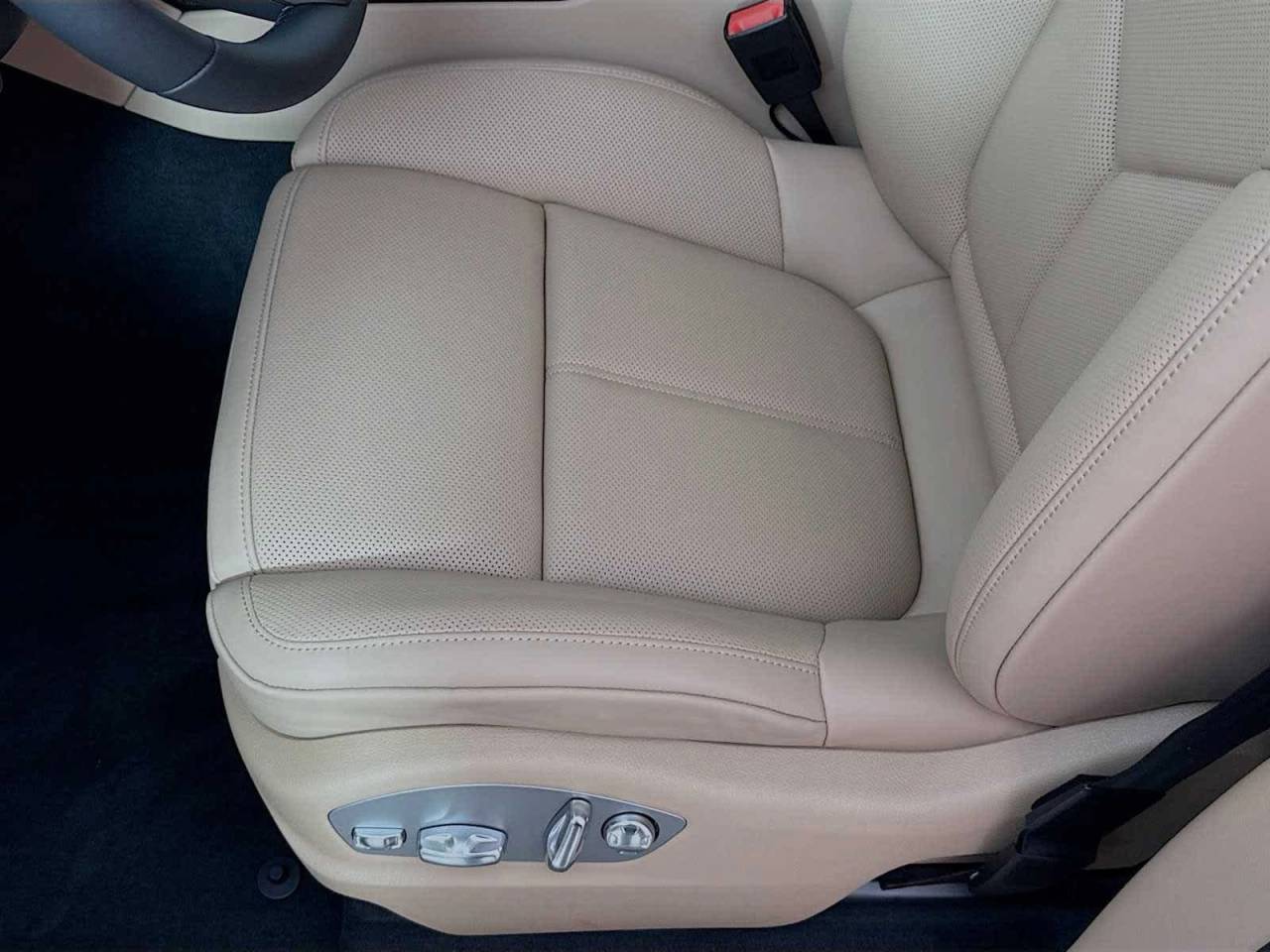 2026 Porsche Macan T