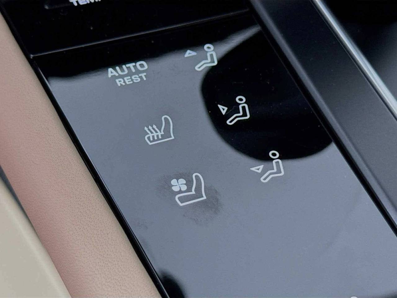 2026 Porsche Macan T