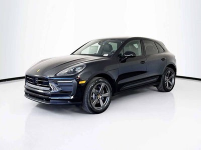 2026 Porsche Macan AWD