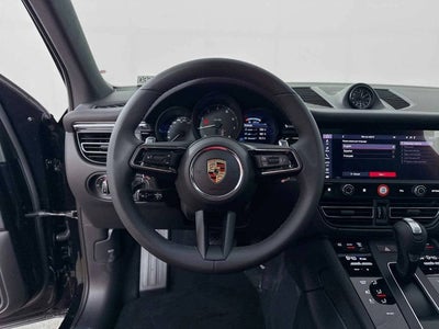 2026 Porsche Macan AWD