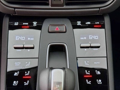 2026 Porsche Macan AWD